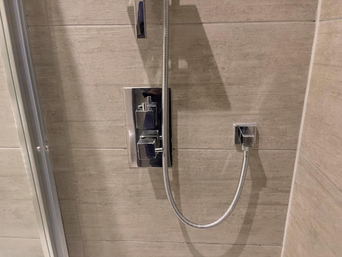 Lovely 2 Double Bedroom Flat With Free Parking - At The Atrium Mk Milton Keynes Eksteriør billede