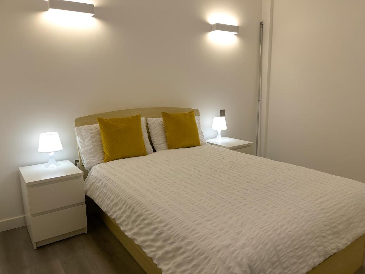 Lovely 2 Double Bedroom Flat With Free Parking - At The Atrium Mk Milton Keynes Eksteriør billede