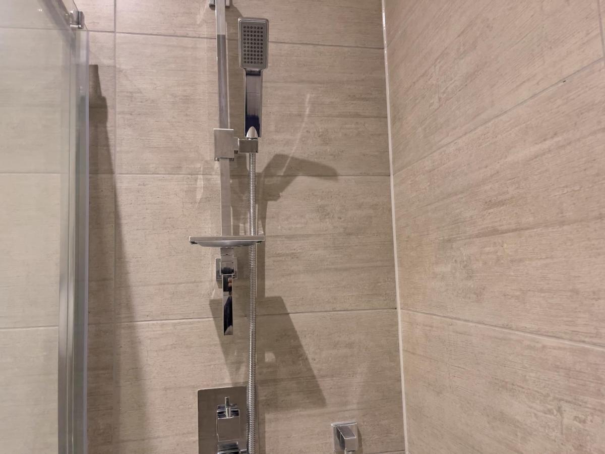 Lovely 2 Double Bedroom Flat With Free Parking - At The Atrium Mk Milton Keynes Eksteriør billede